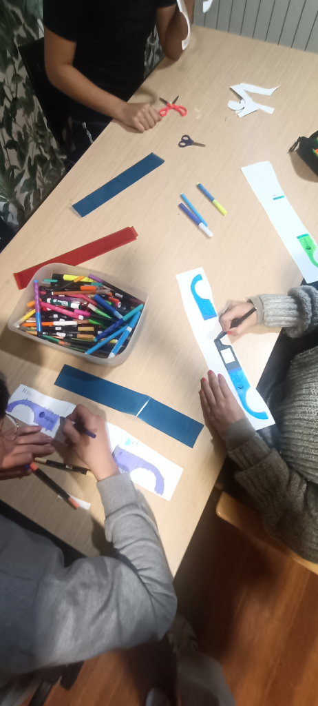 Taller montaje gafas y visualización carteles